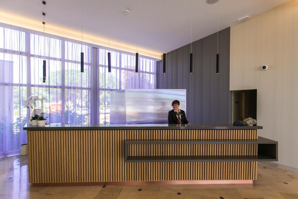 Arena Hotel Holiday