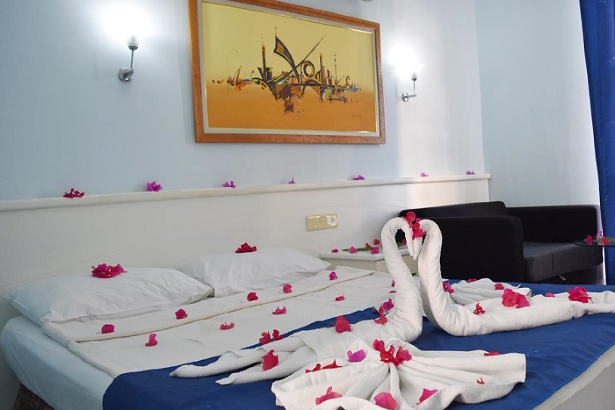 ARES BLUE HOTEL