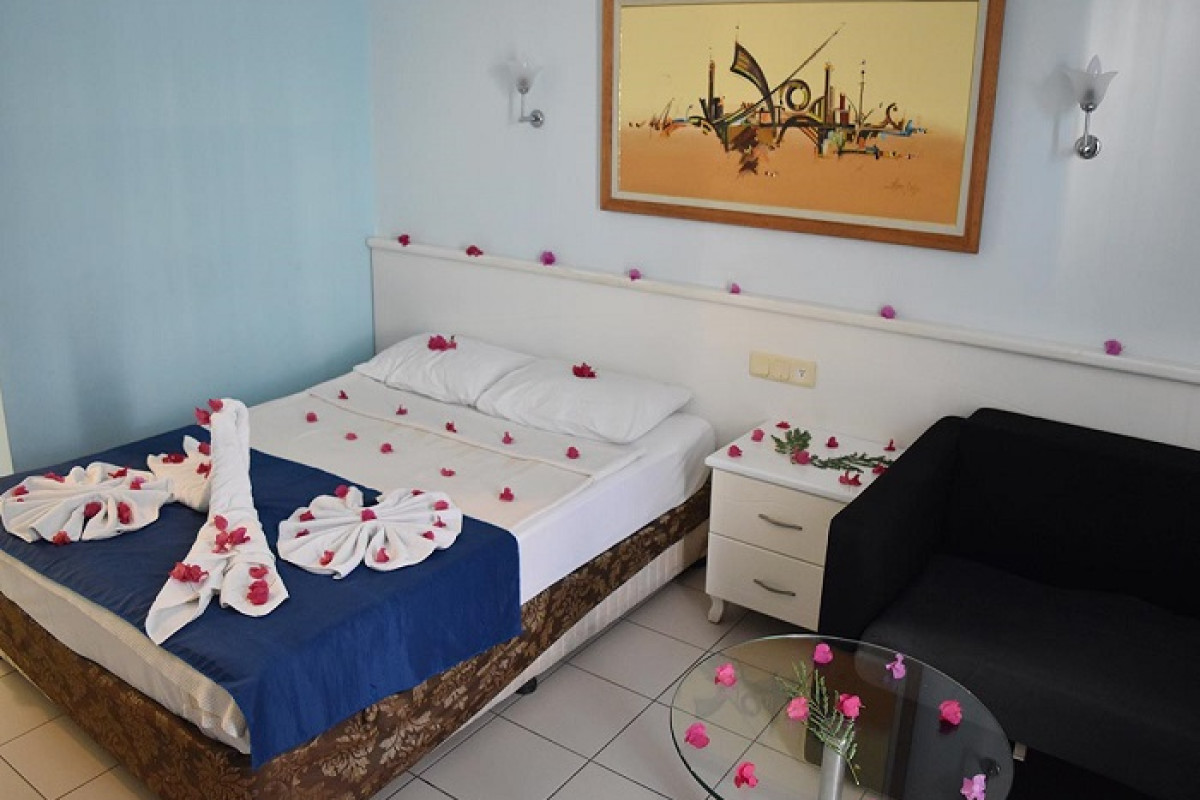 ARES BLUE HOTEL