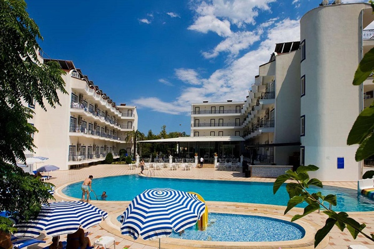 ARES BLUE HOTEL