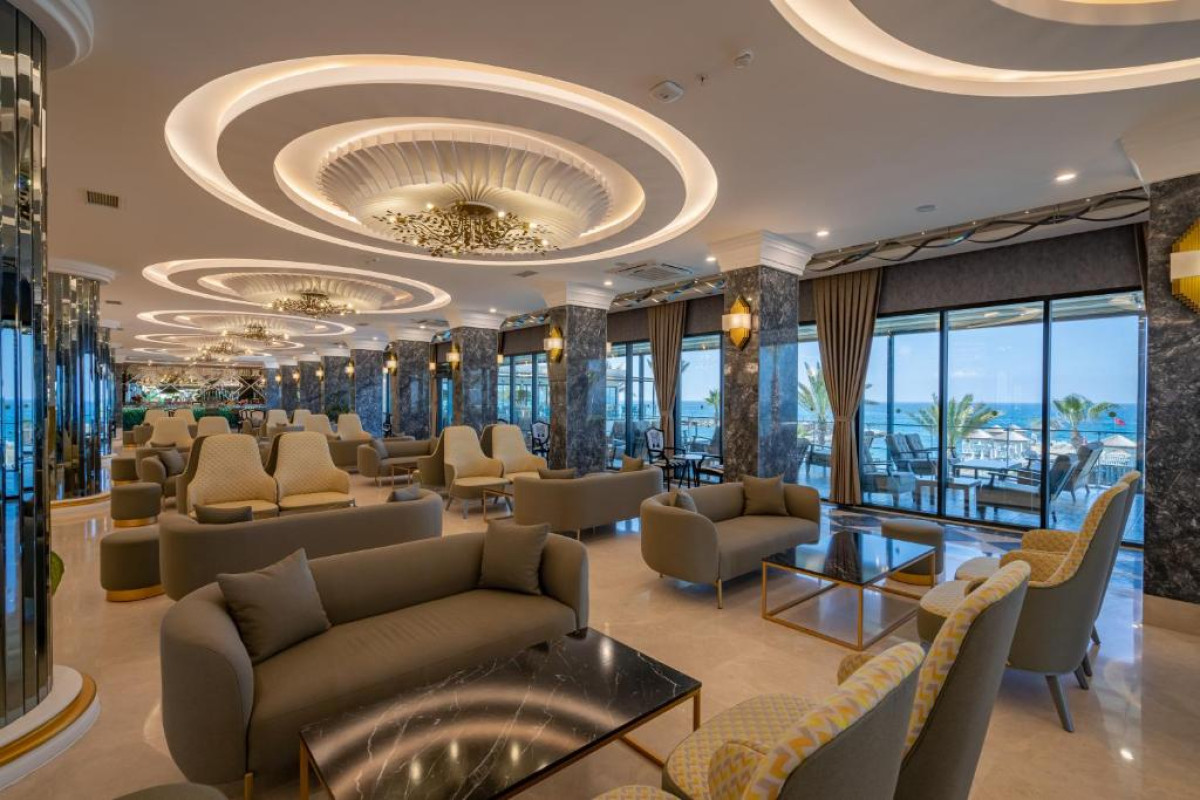 ARIA RESORT  SPA HOTEL