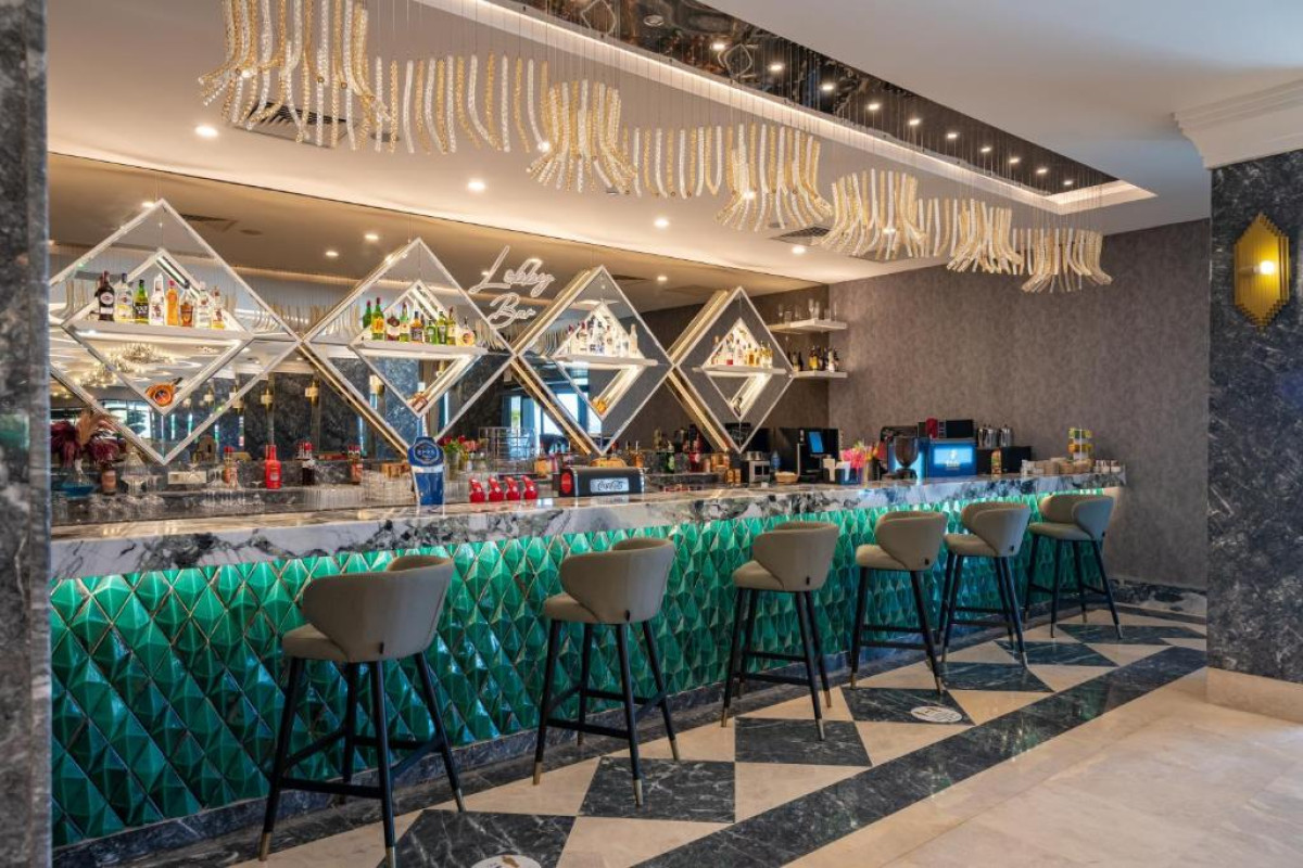 ARIA RESORT  SPA HOTEL