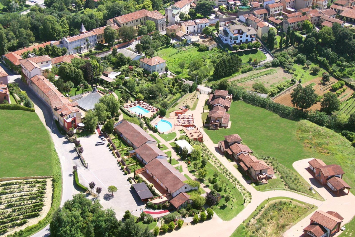 Ariotto Village
