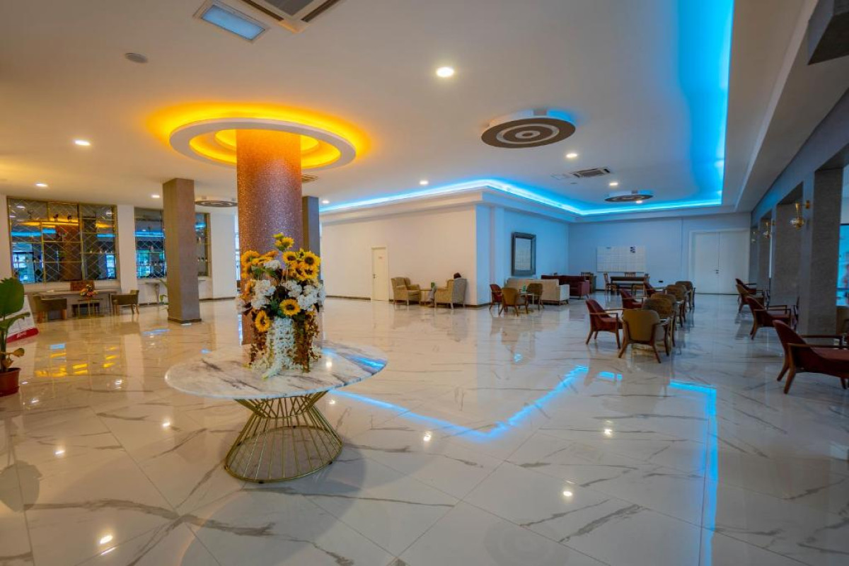 Armas Garden Hotel