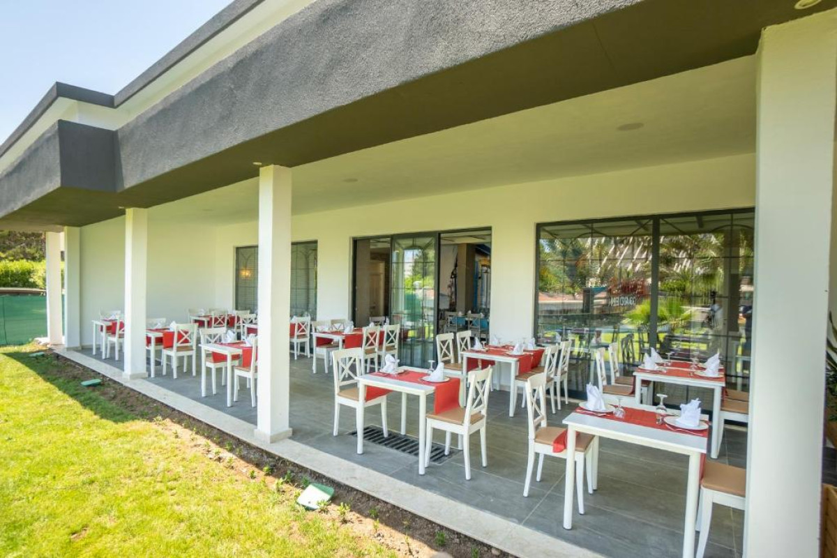 Armas Garden Hotel
