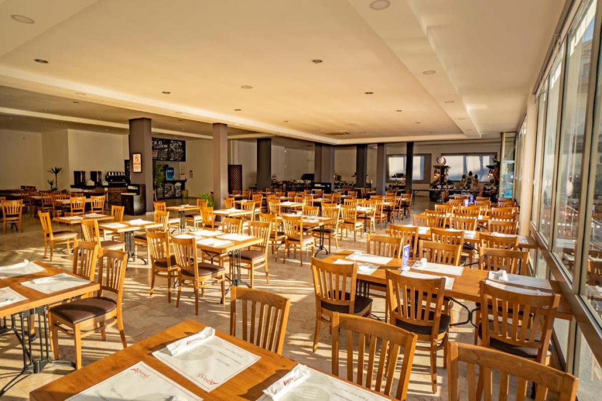 Armas Garden Hotel