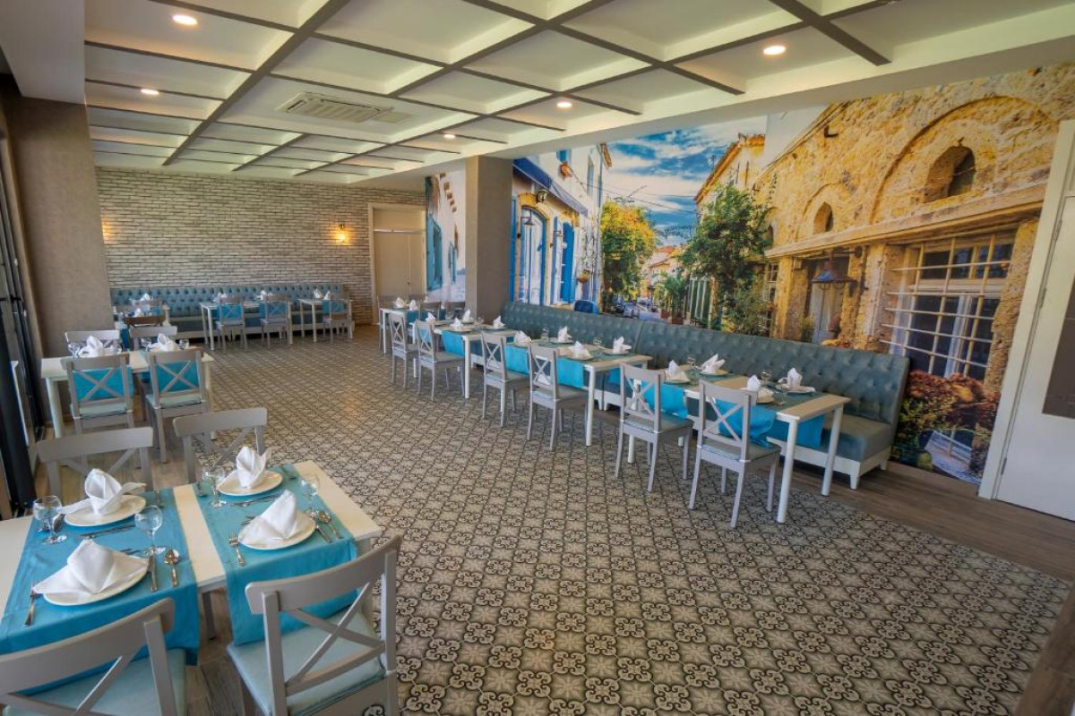 Armas Garden Hotel