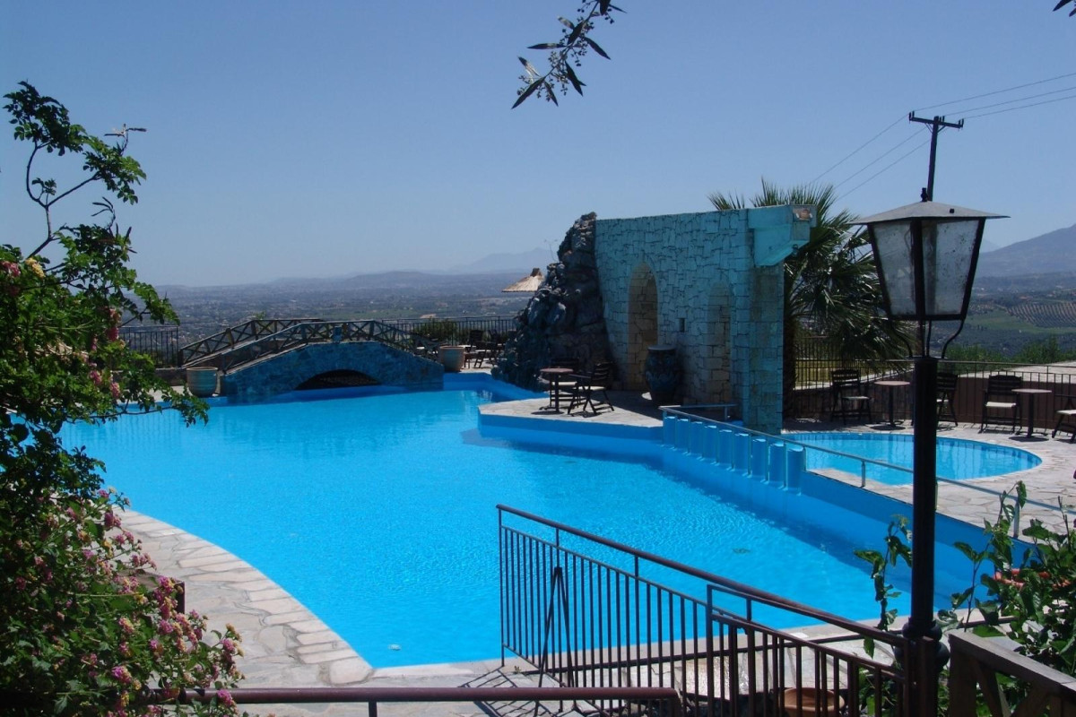 Arolithos Traditional Cretan Village
