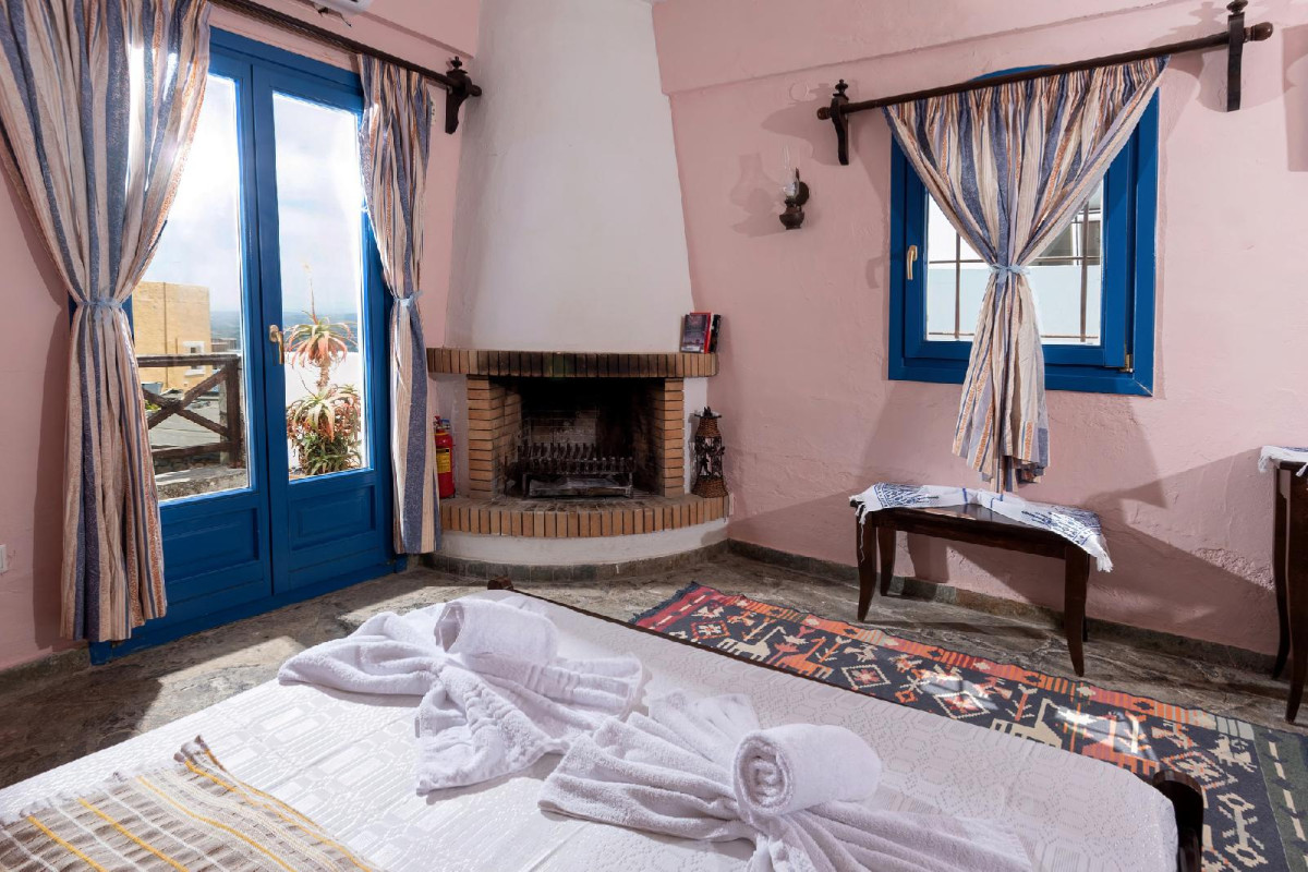 Arolithos Traditional Cretan Village