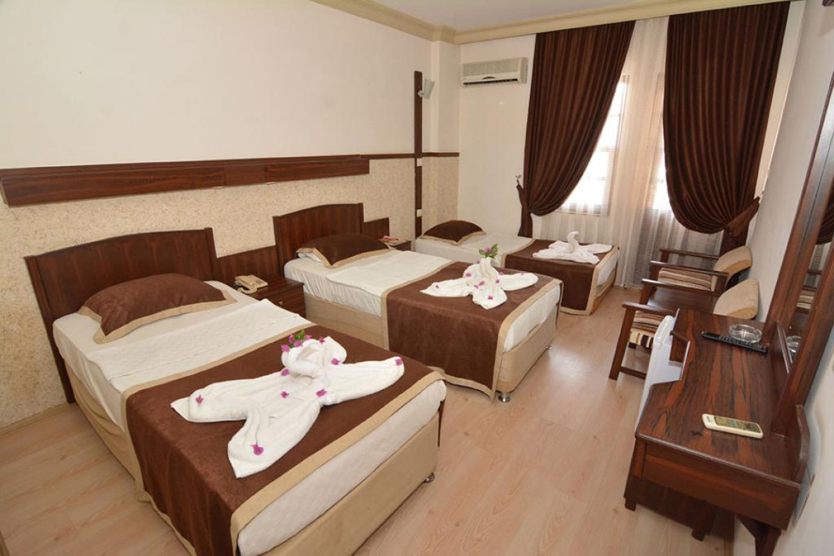 ARSI HOTEL