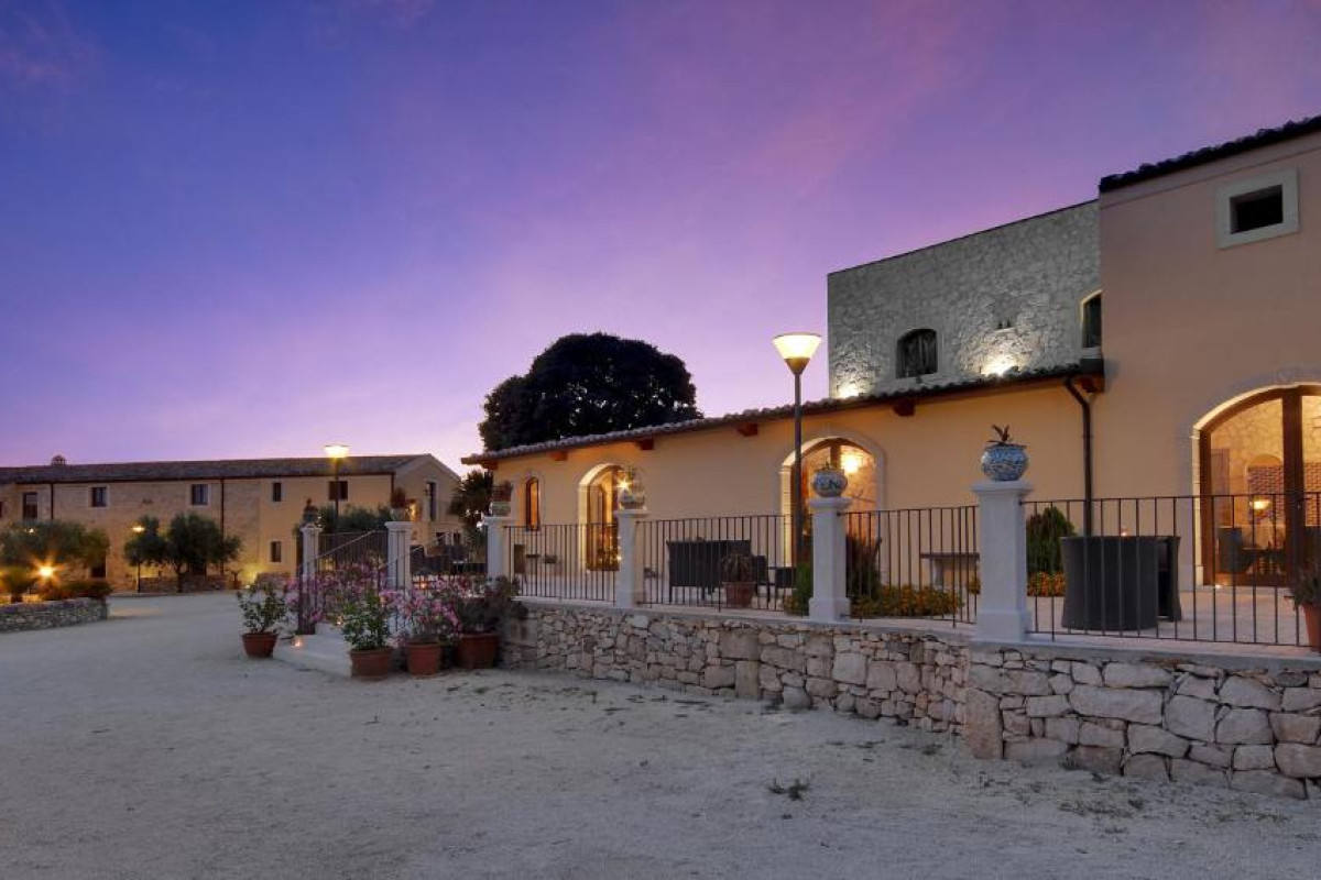 Artemisia Resort