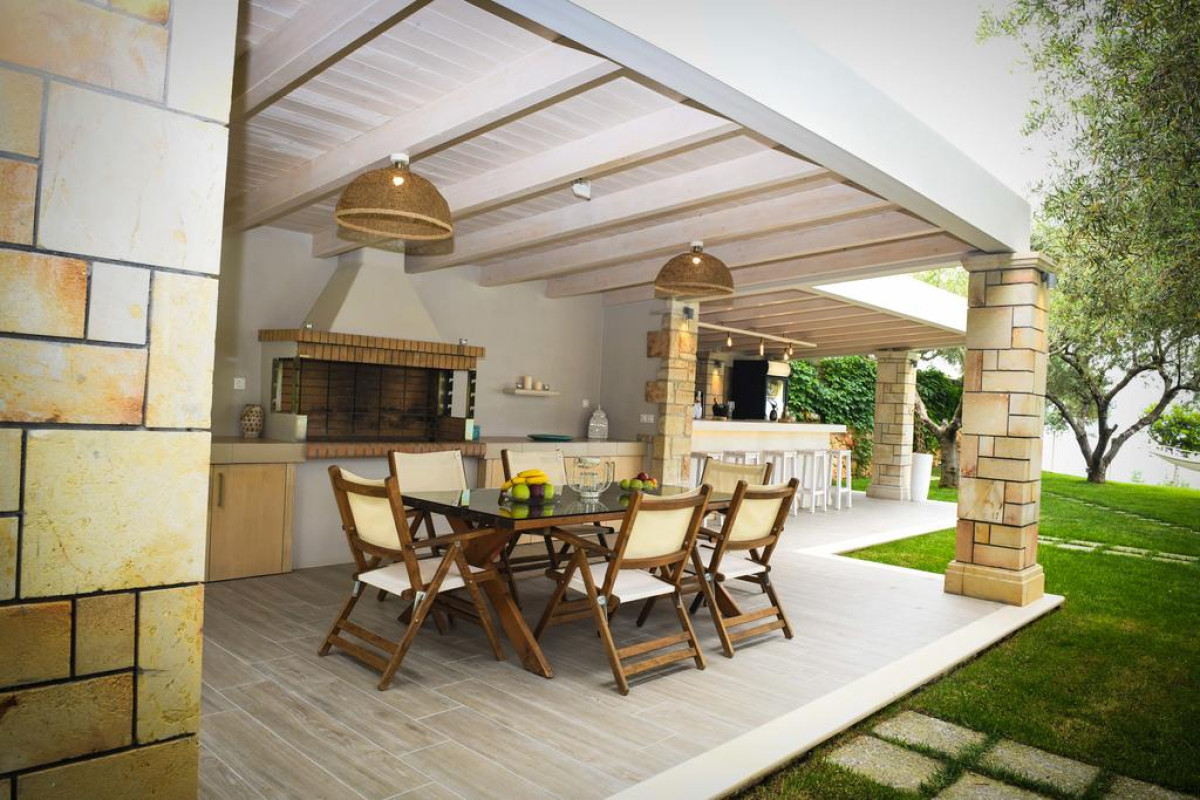 Artina Luxury Villa