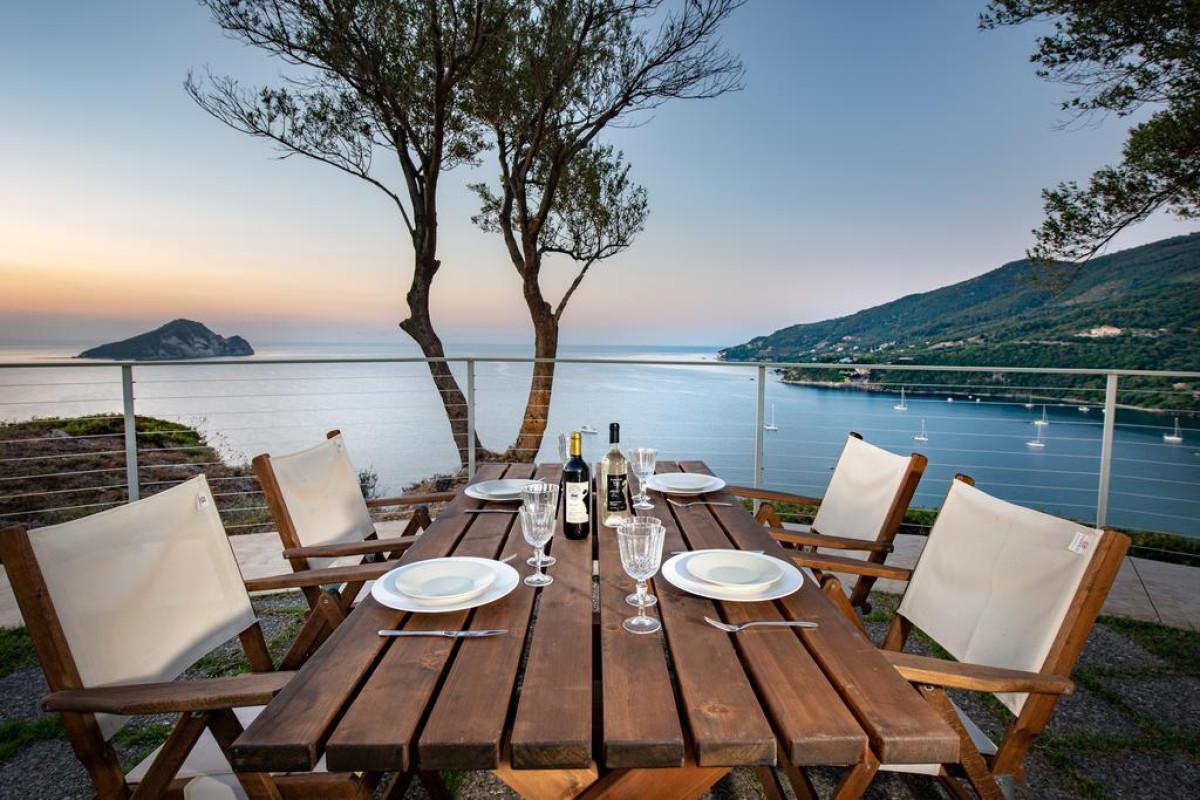 Artina Luxury Villa