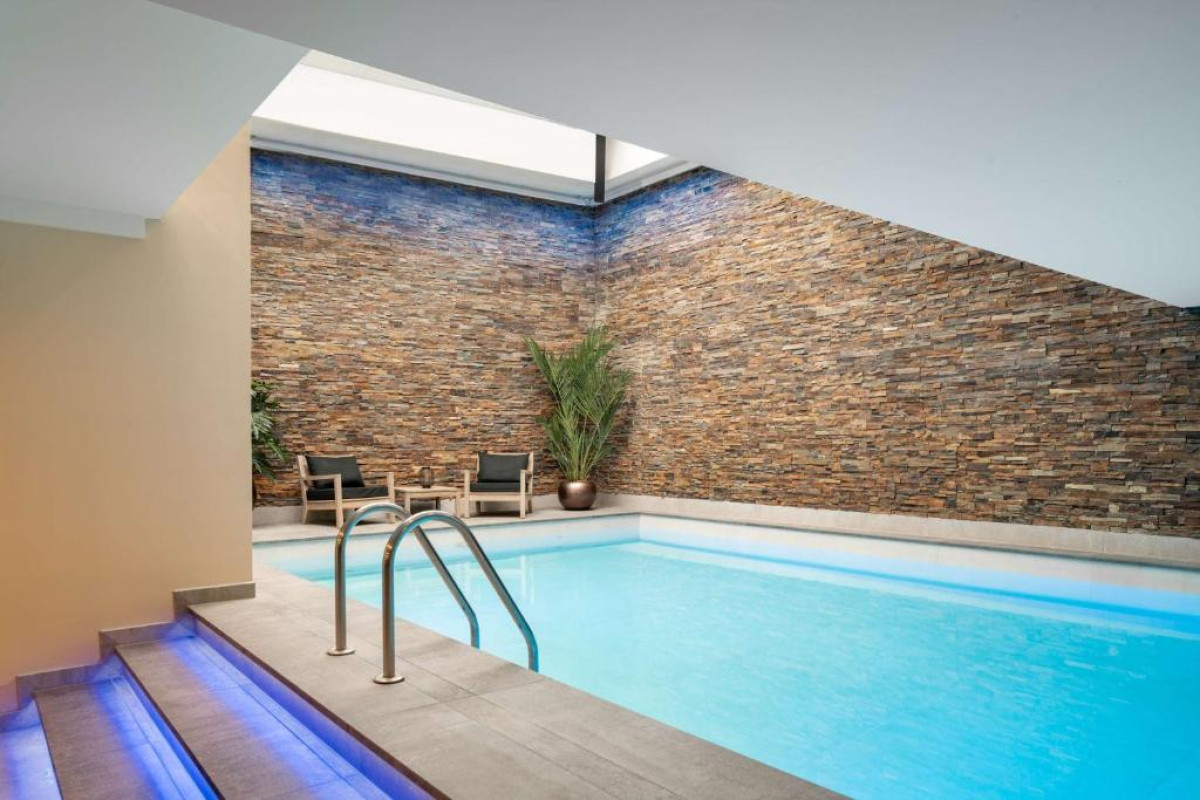 art'otel Amsterdam powered by Radisson Hotels