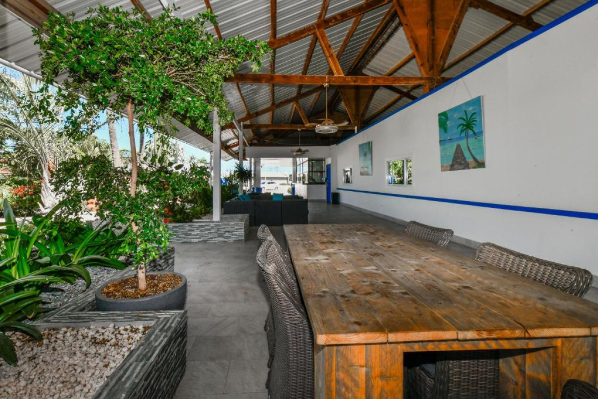 Aruba Blue Village Hotel and Apartments