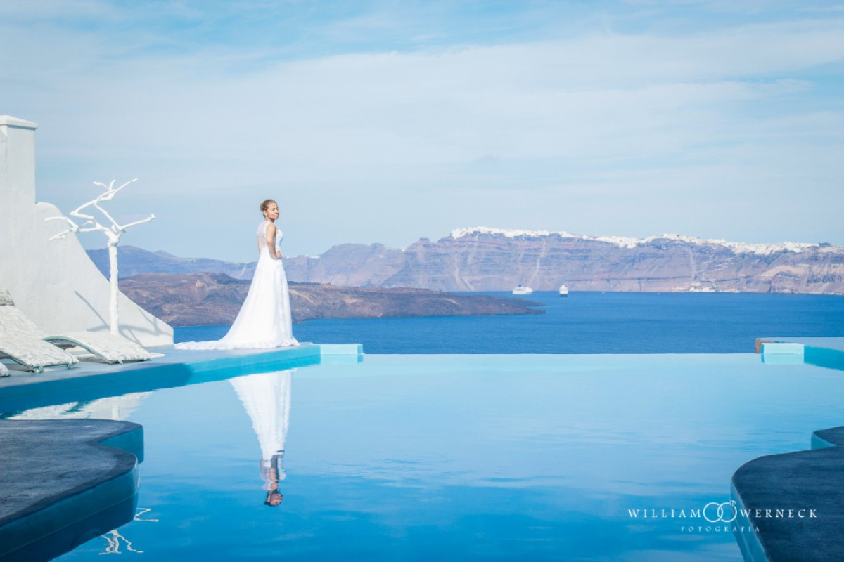Astarte Suites