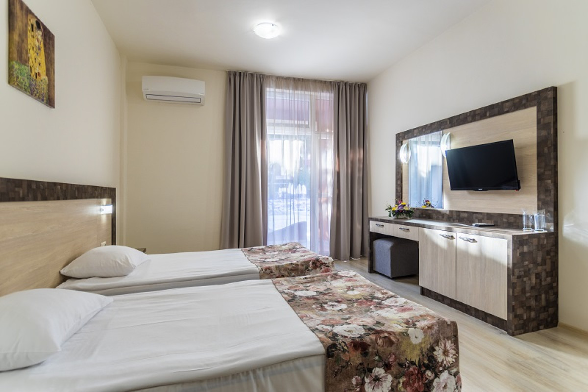 ASTERIA FAMILY SUNNY BEACH