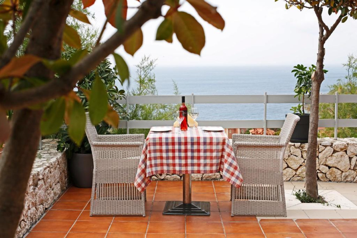 Asteris Hotel