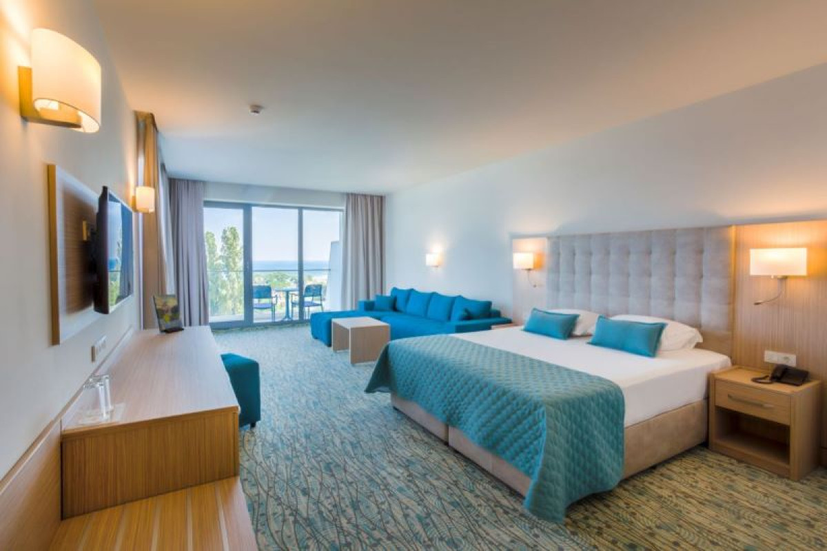 ASTORIA GOLDEN SANDS