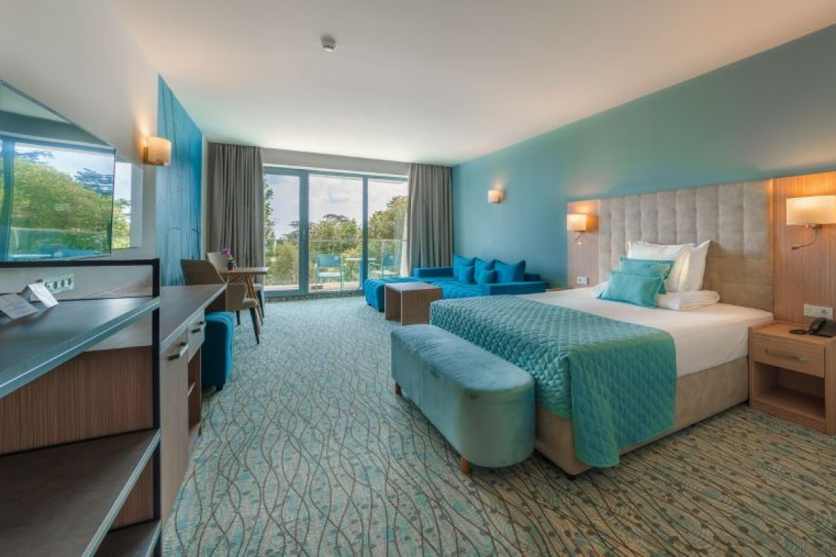 ASTORIA GOLDEN SANDS
