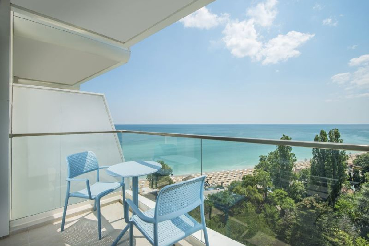ASTORIA GOLDEN SANDS