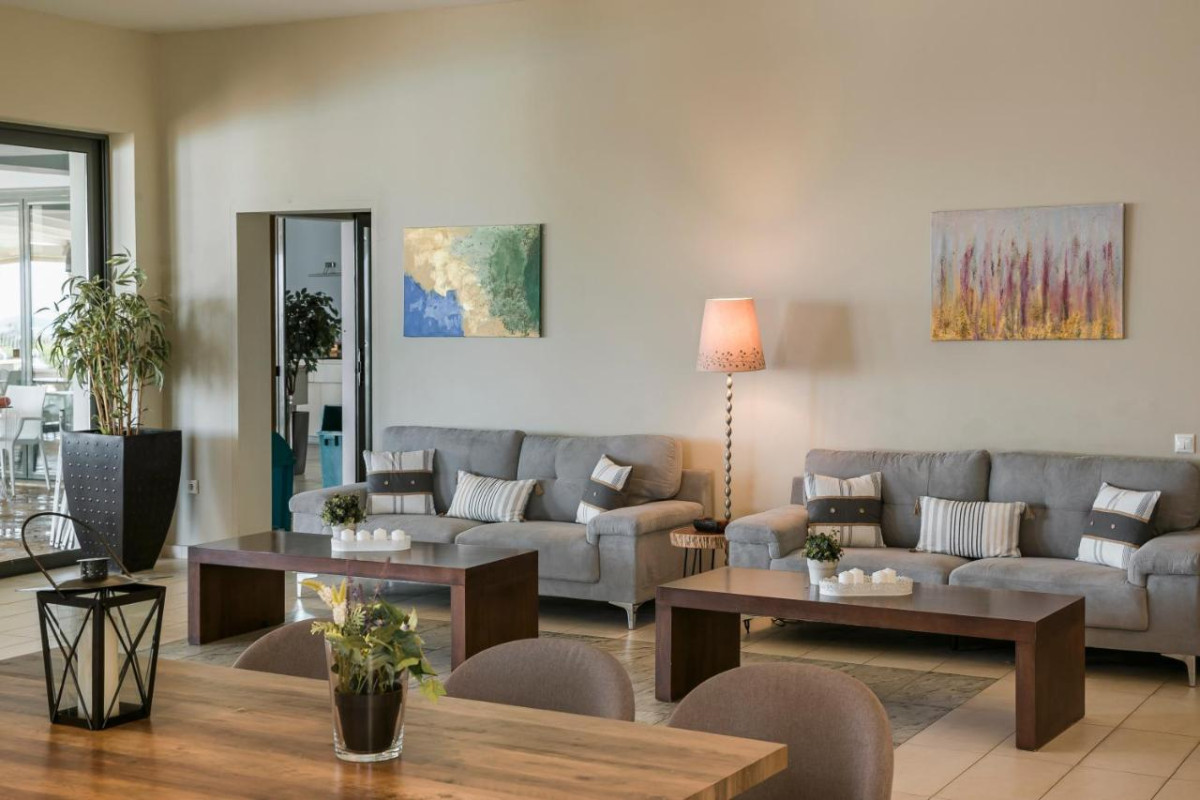 Astra Village Hotel& Spa