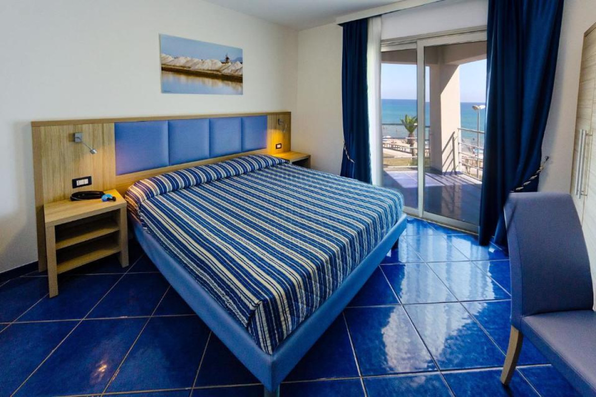 Astro Suite Hotel