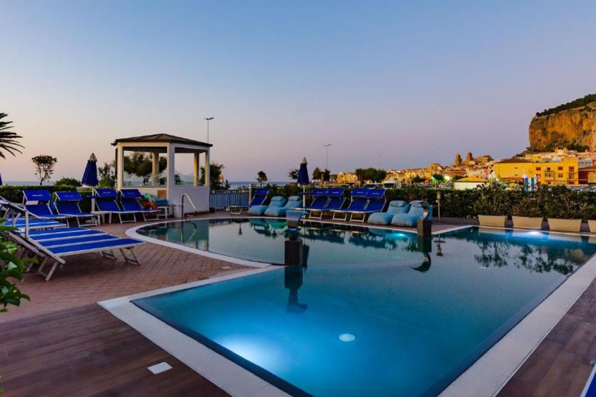 Astro Suite Hotel