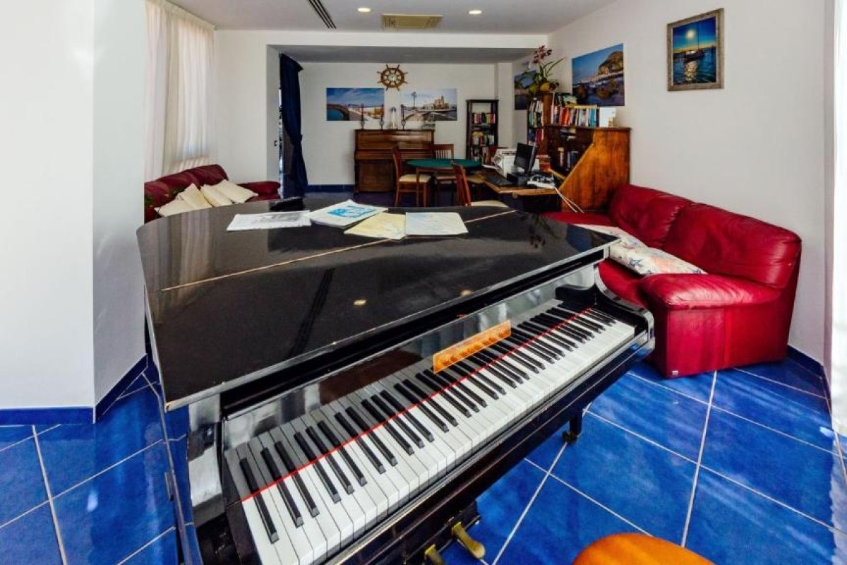 Astro Suite Hotel