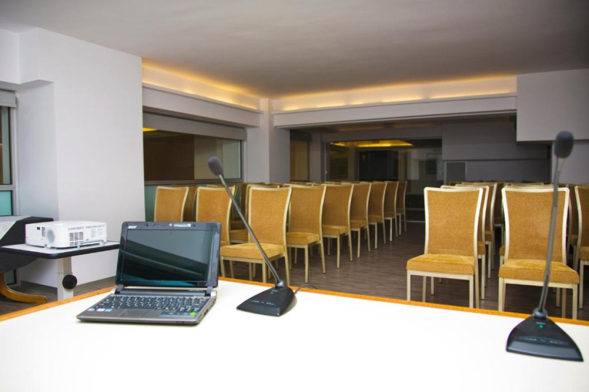 Astron Hotel
