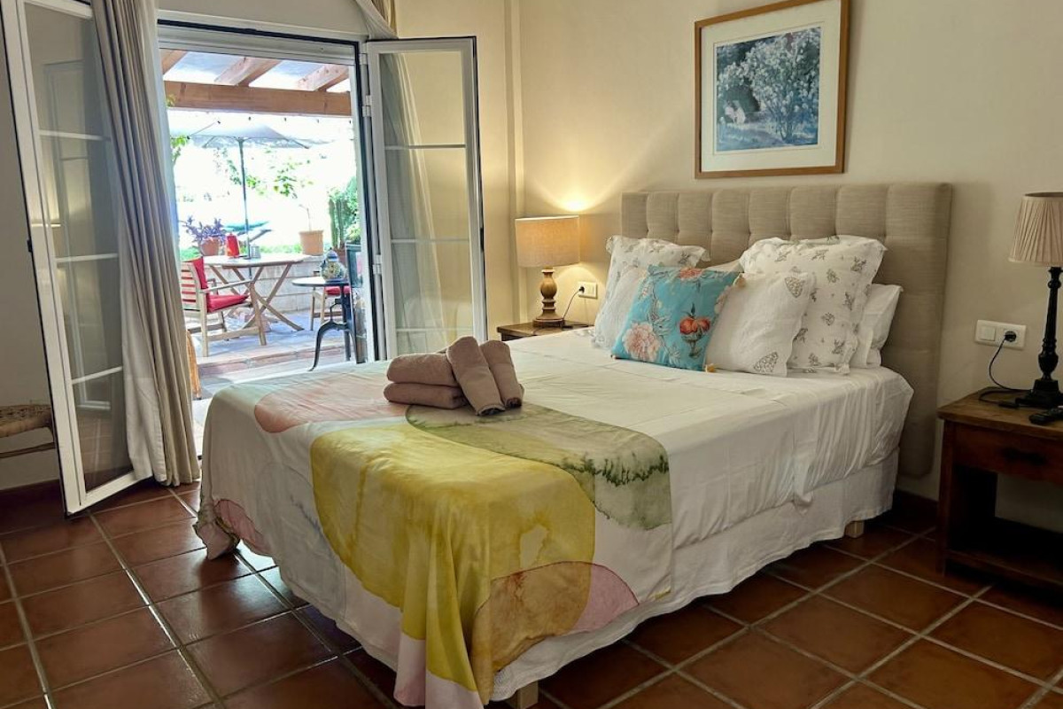 At Home Malaga Stay & Solo Travellers