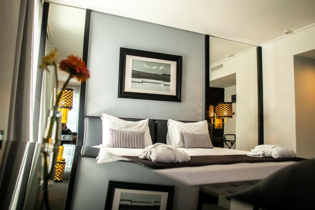 Athenian Riviera Hotel& Suites