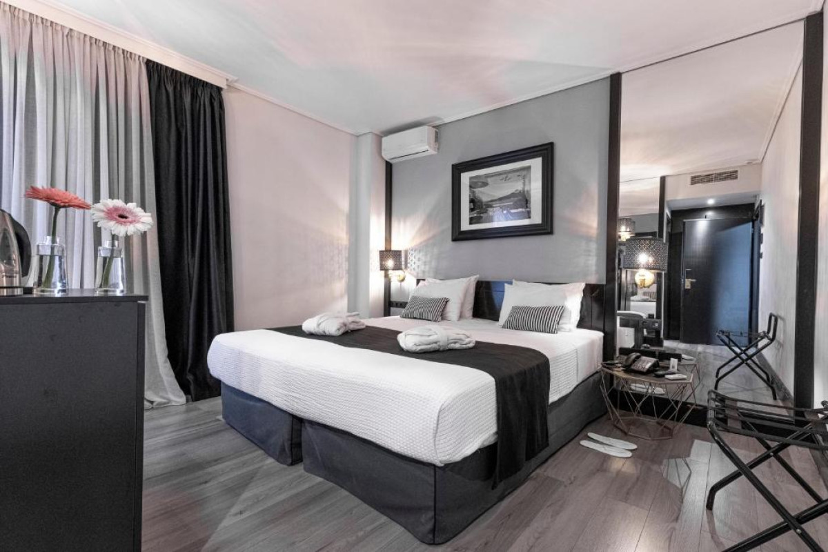 Athenian Riviera Hotel& Suites