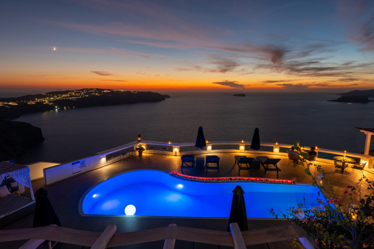 Athermi Suites Santorini