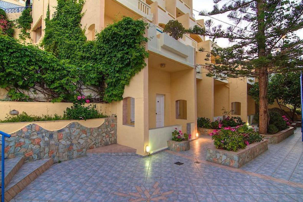 Athina Aparthotel