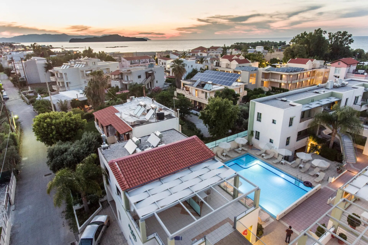 ATHINA BEACH HOTEL