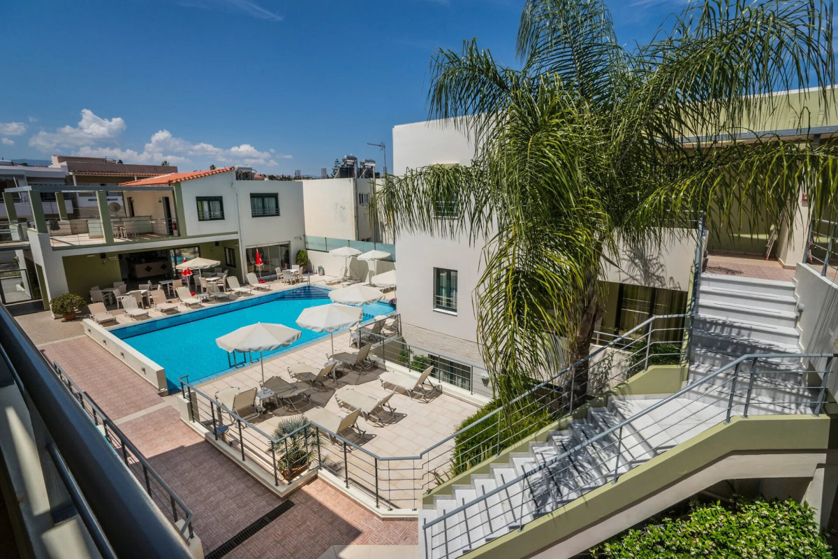 ATHINA BEACH HOTEL