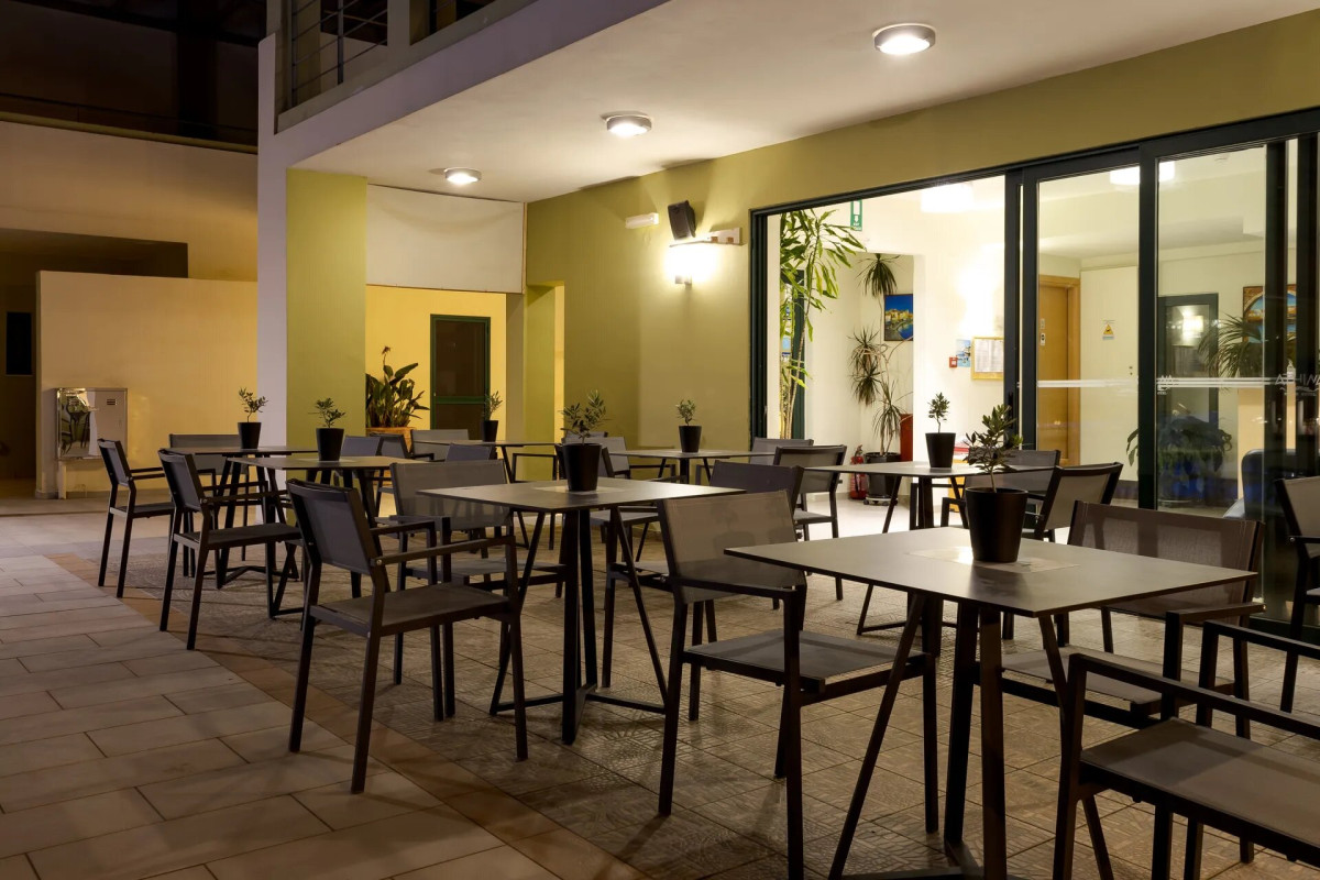 ATHINA BEACH HOTEL