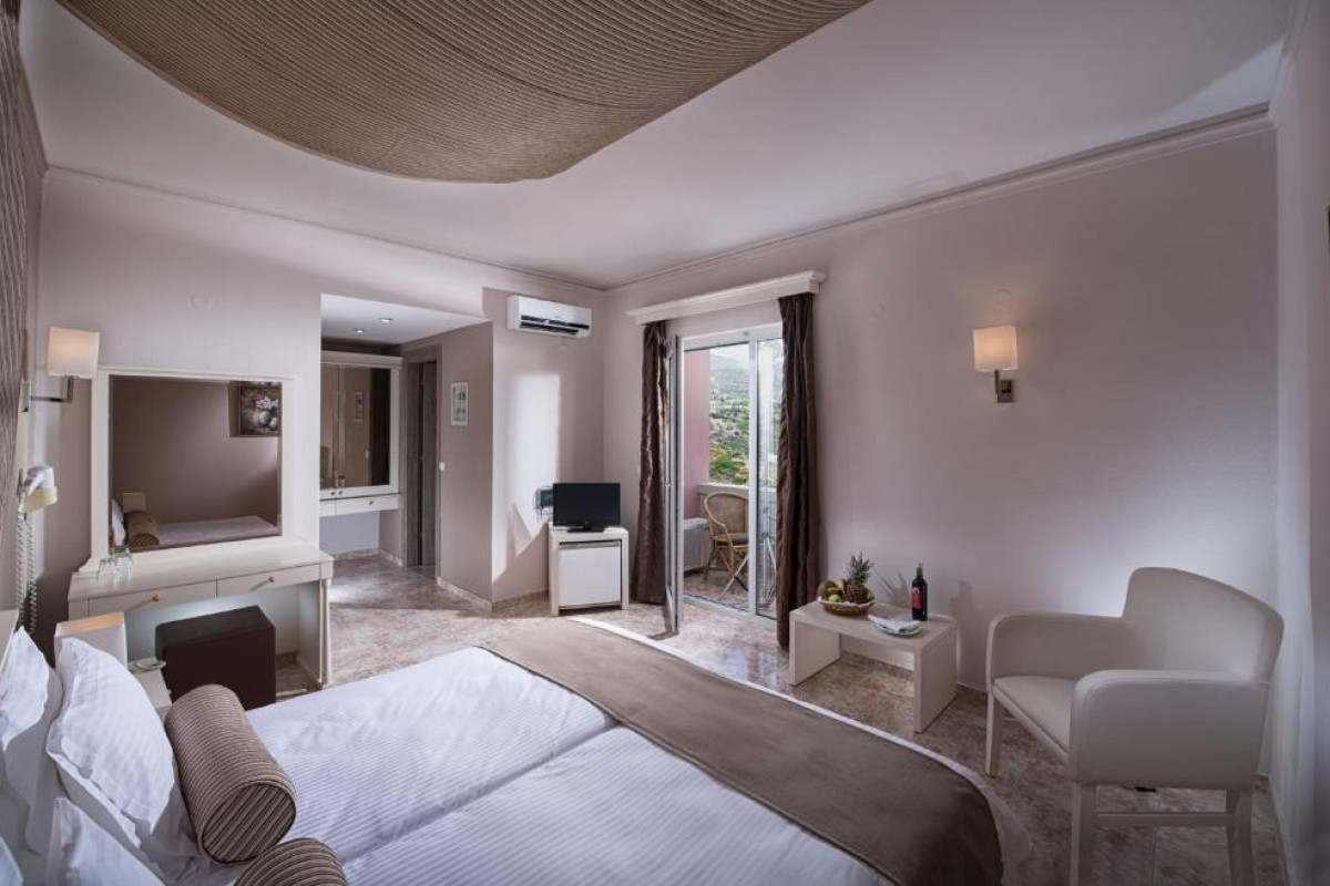 Athina Palace Resort and Spa