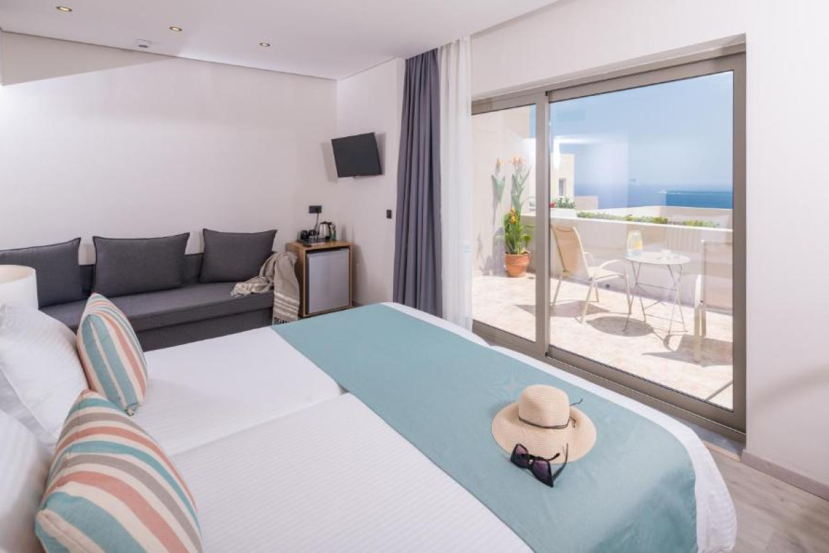 Athina Palace Resort and Spa