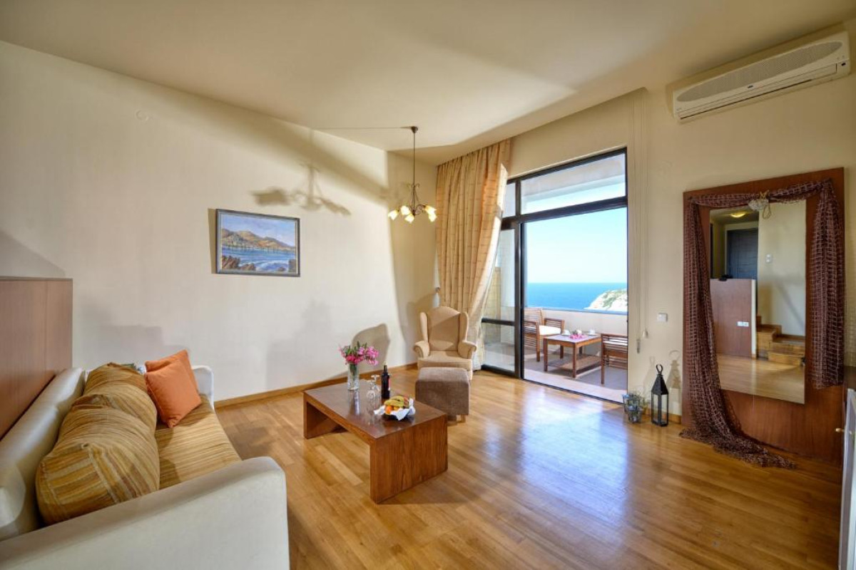 Athina Palace Resort and Spa