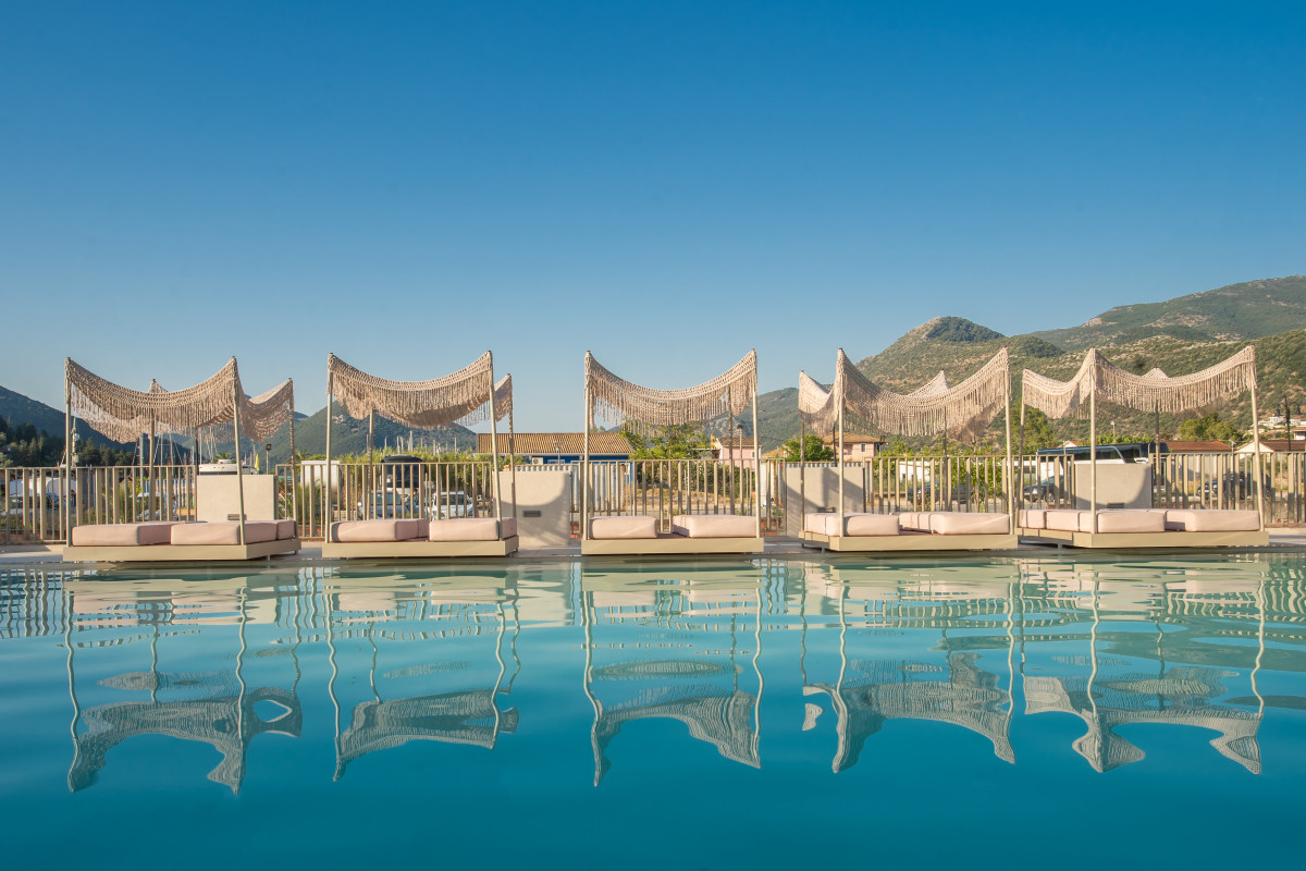 Athos Hotel