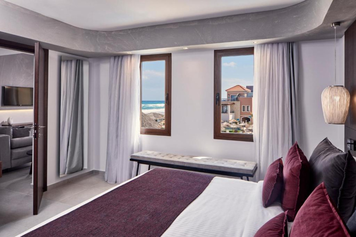 Atlantica Caldera Palace Resort