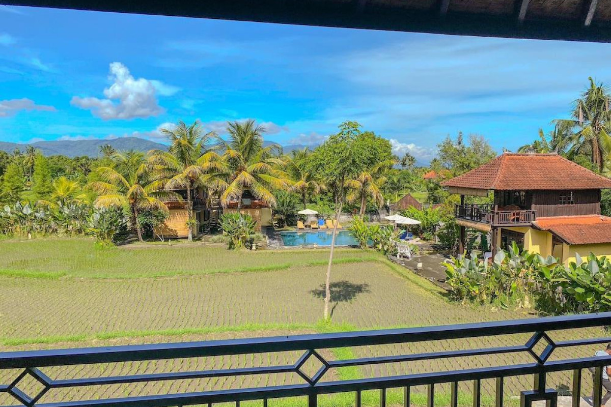 Atres Villa