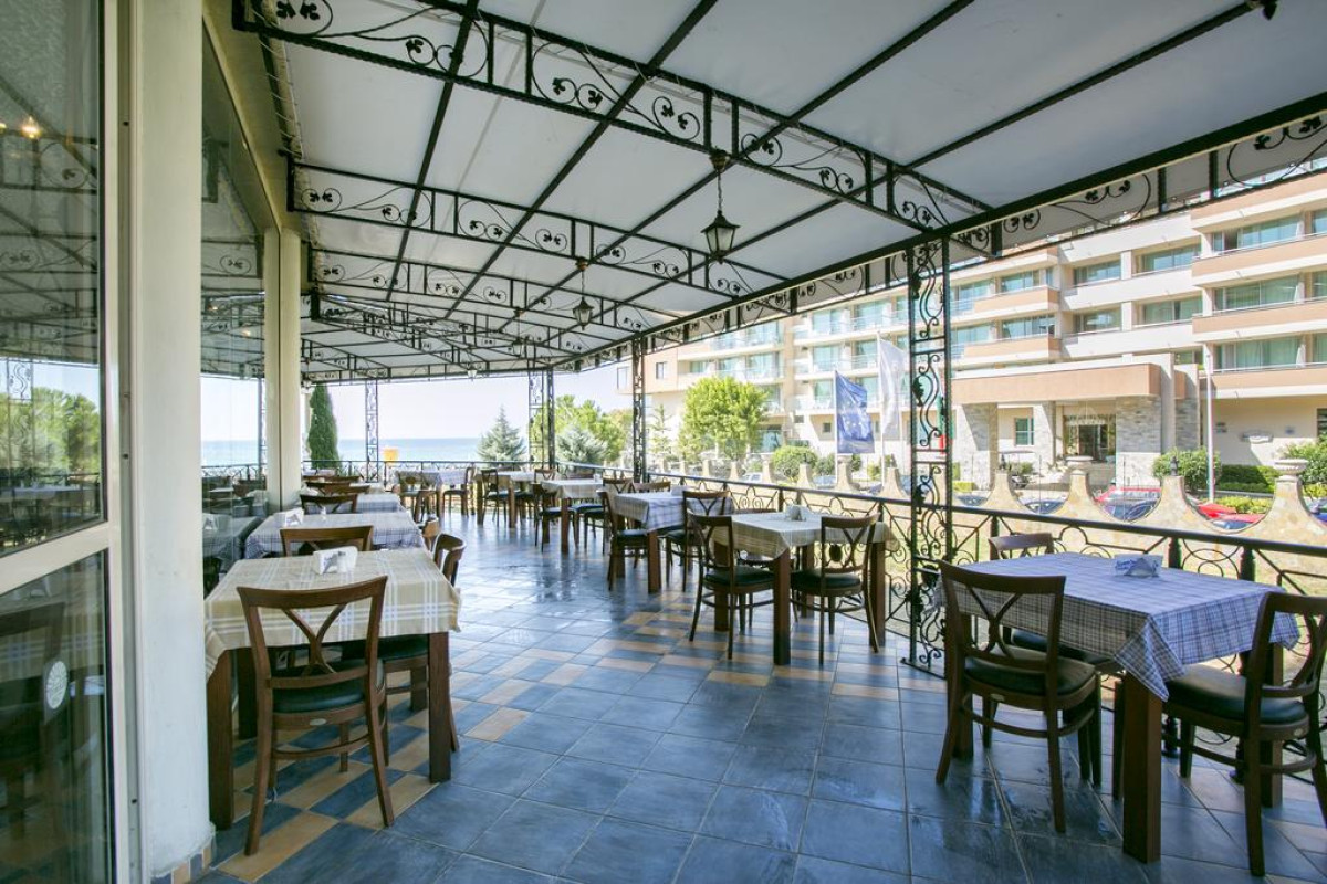 Atrium Beach (Elenite) 3*