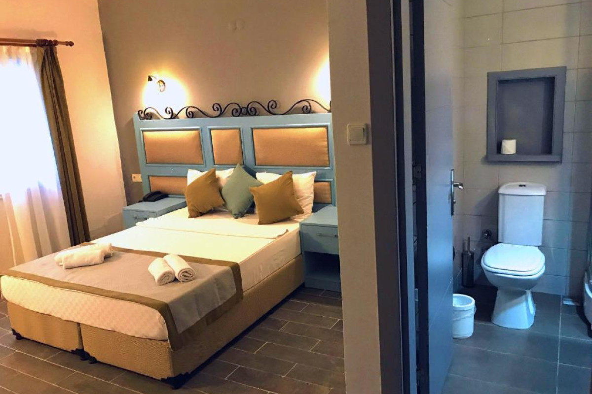 Atrium Hotel