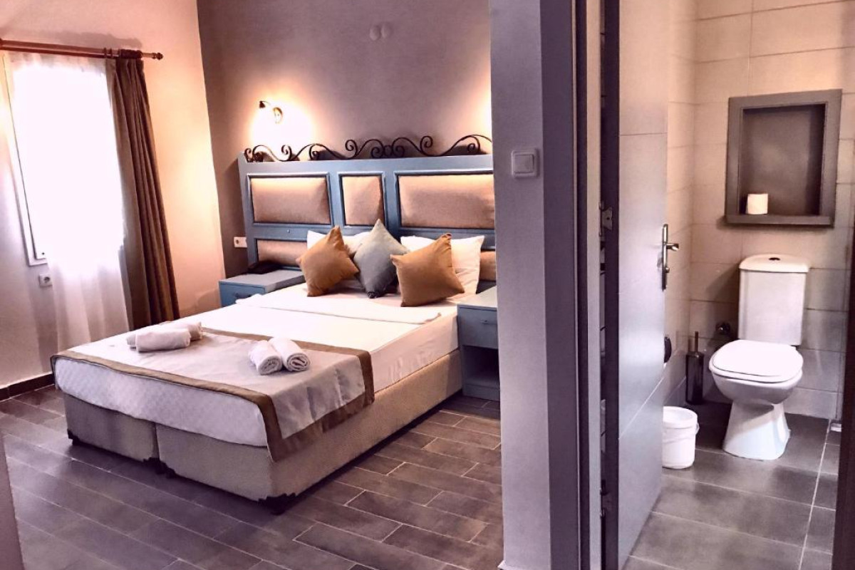 Atrium Hotel