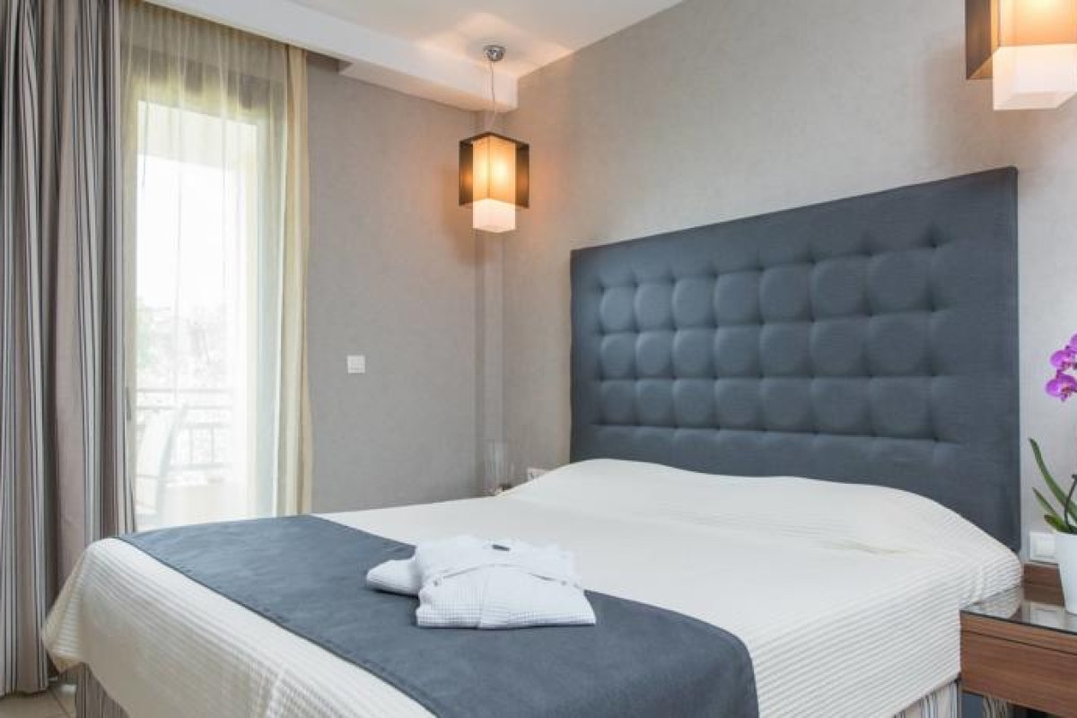 ATRIUM HOTEL - POTOS
