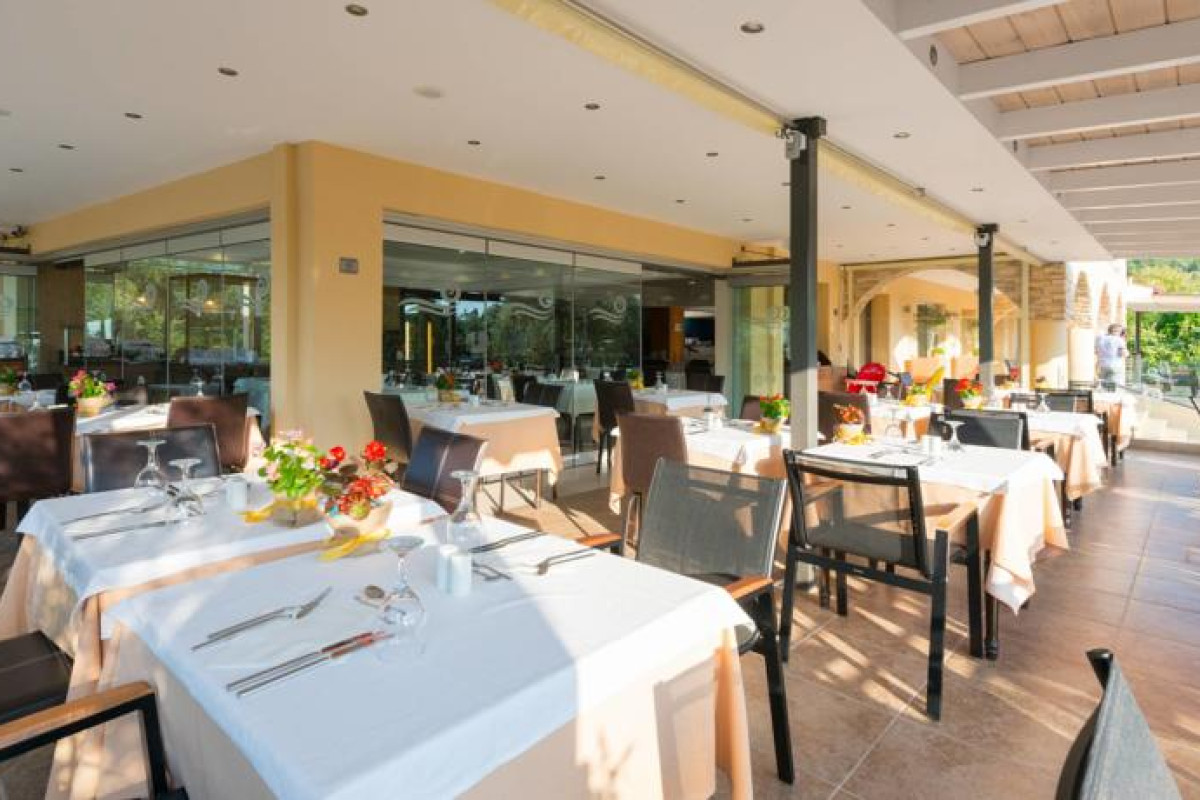 ATRIUM HOTEL - POTOS