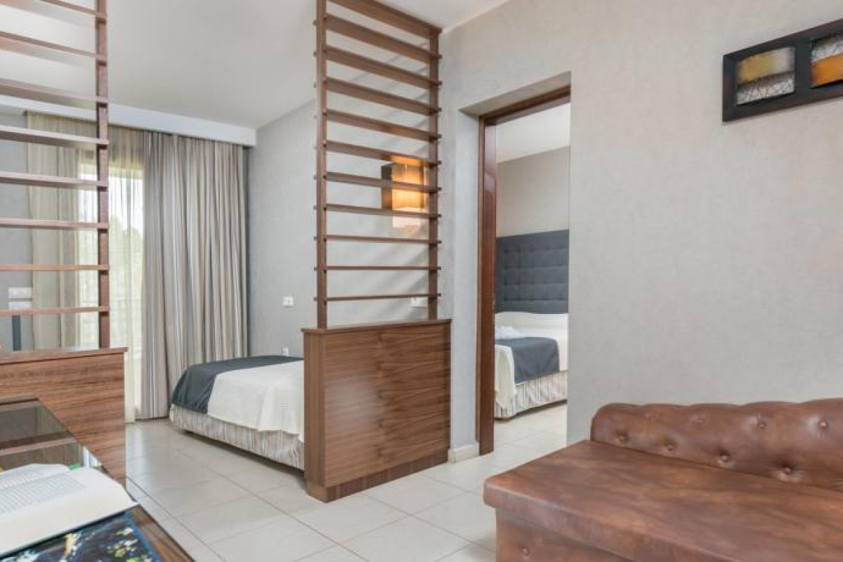 ATRIUM HOTEL - POTOS